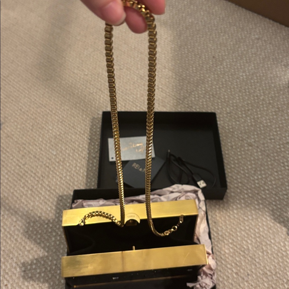 Zodiac Light-up REINE Clutch - Picture 13 of 13
